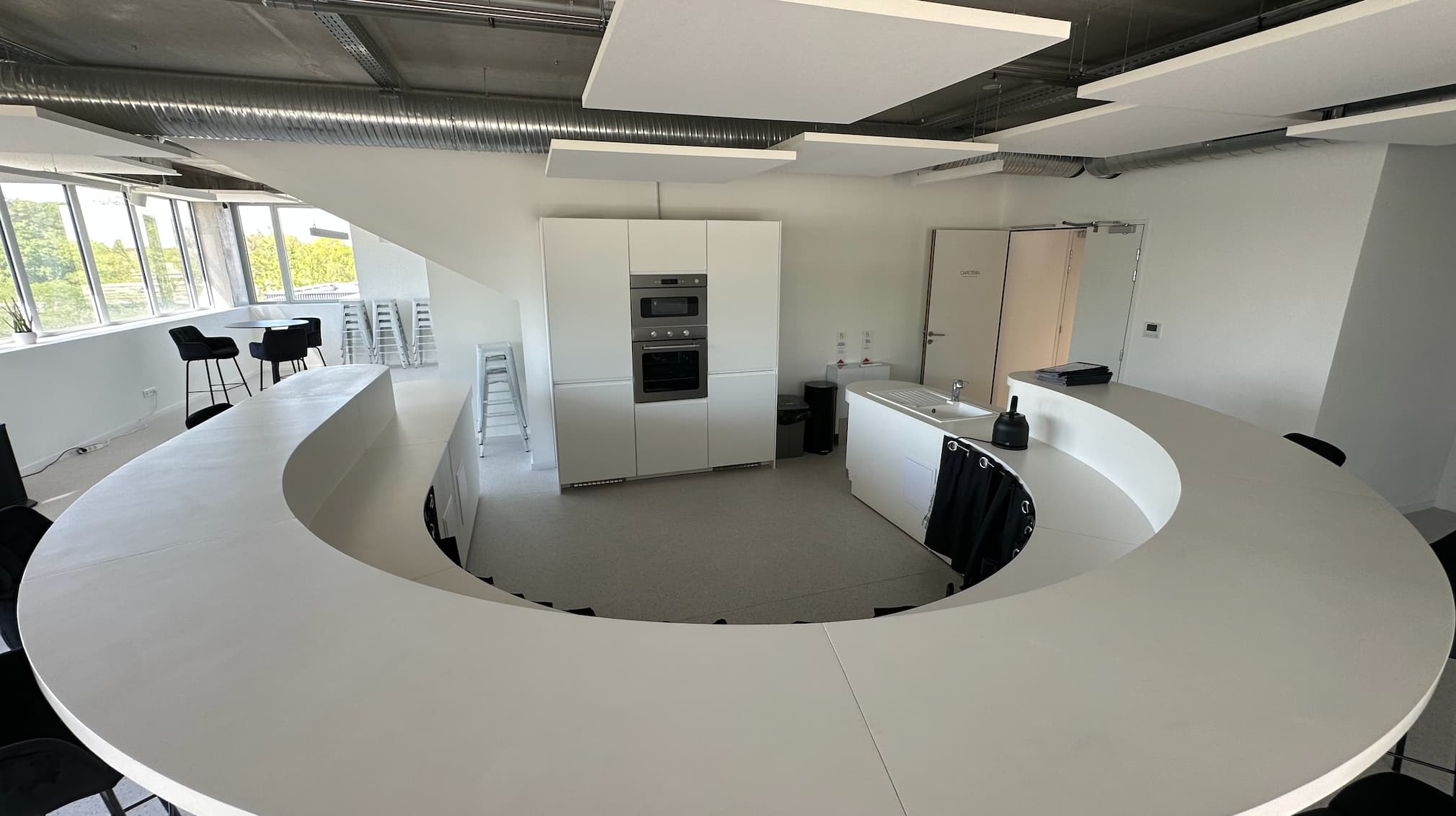 SALLE DE RECEPTION bar-lounge à louer à Nantes, afterwork, rooftop, four, micro-ondes, réfrigérateur