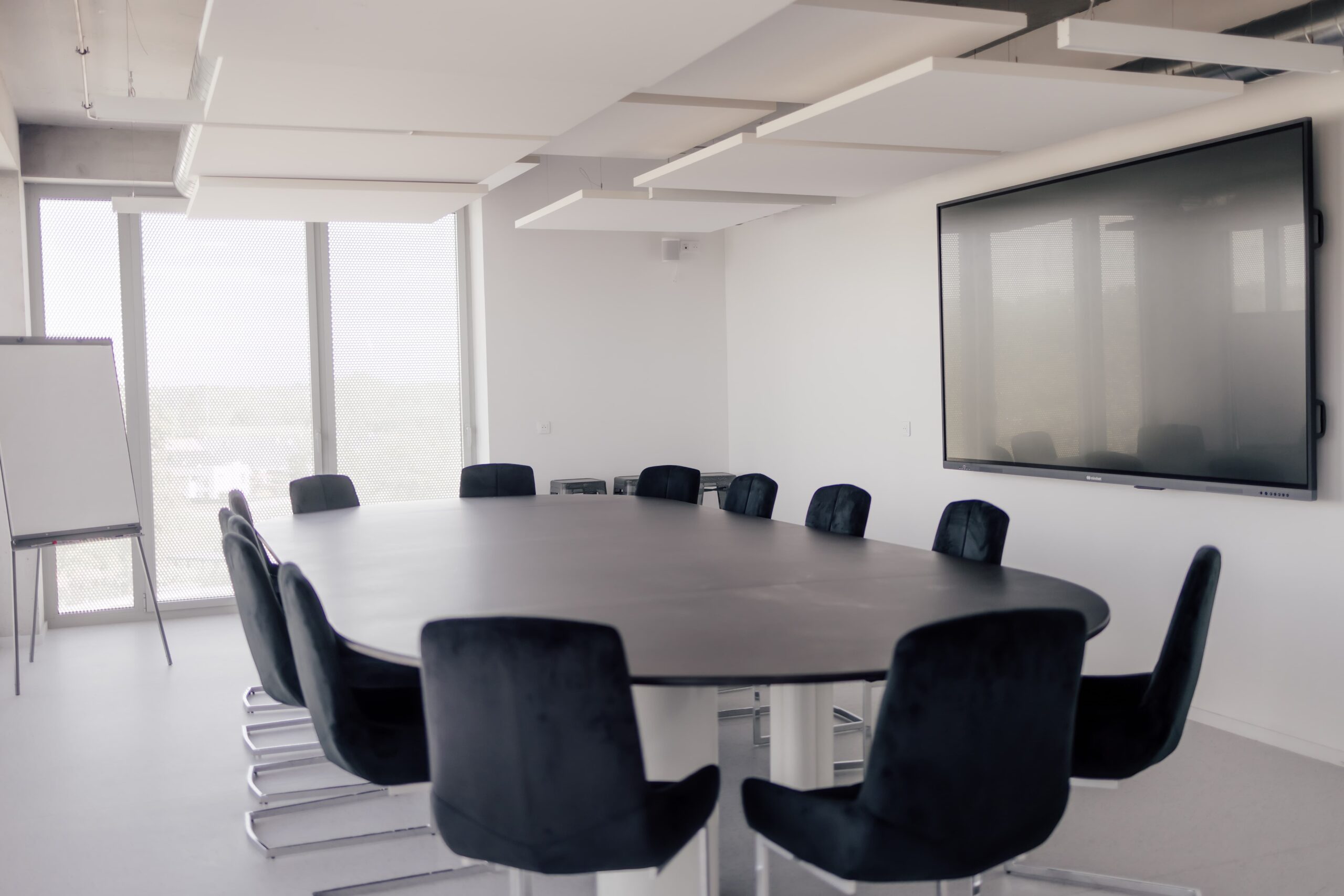 Salle de réunion à louer à Nantes Orvault, pour tous types de réunions, événements d'entreprise, team building, petit-déjeuner d'équipe