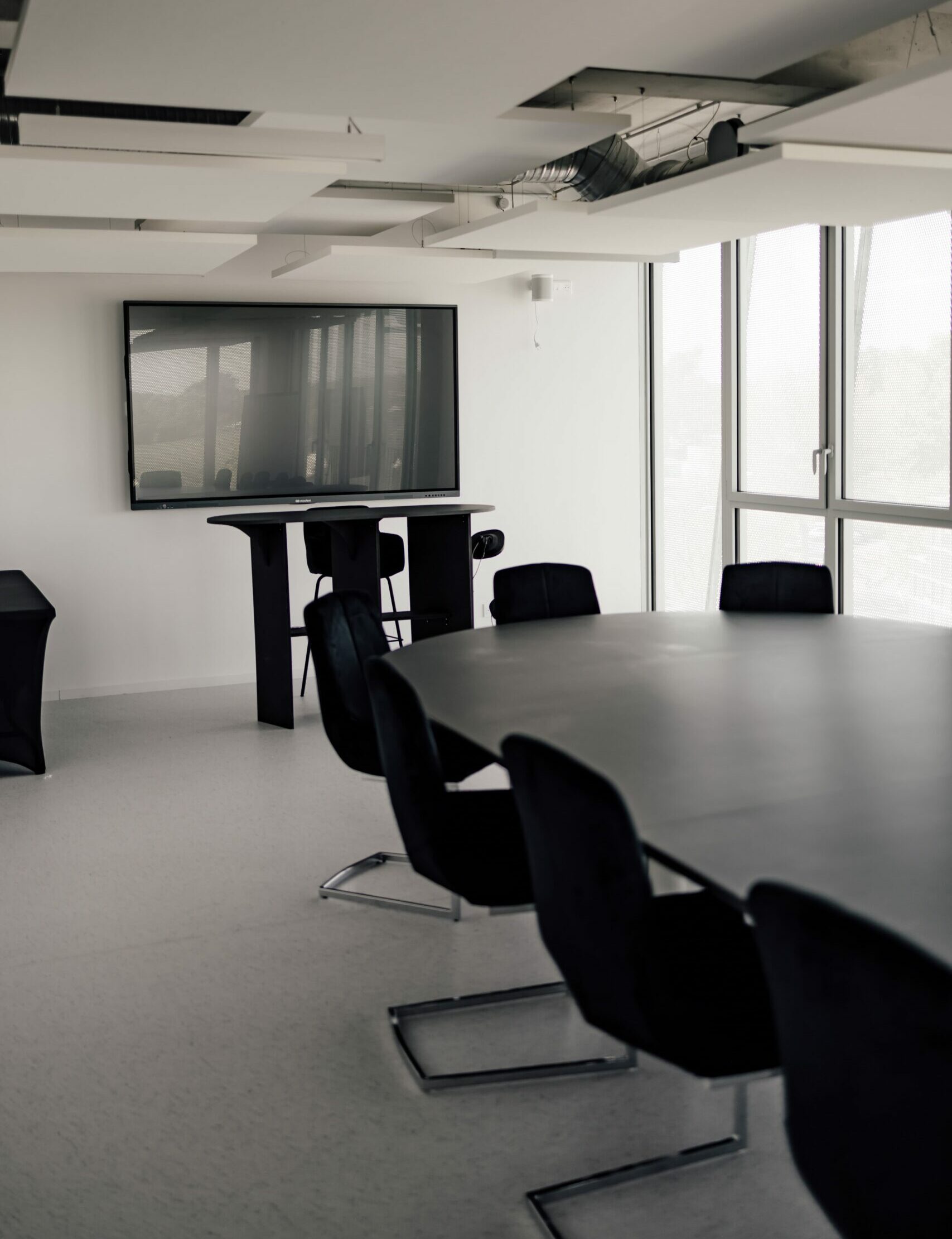 Salle de réunion à louer à Nantes Orvault, pour tous types de réunions, événements d'entreprise, team building, petit-déjeuner d'équipe